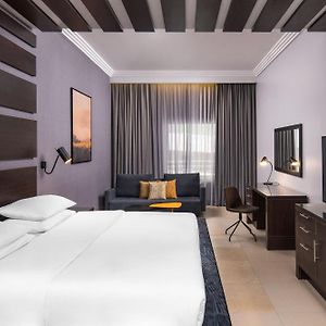 Deluxe Executive King Room